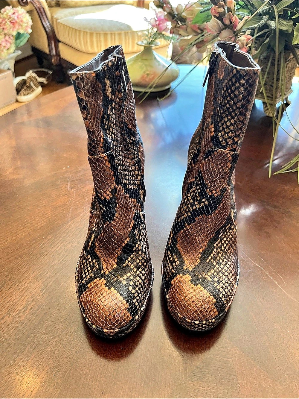 Vince Camuto Women's Snakeskin Heeled Boots US 8.5 Like New